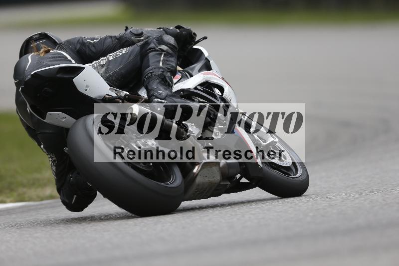 /Archiv-2024/70 16.09.2024 Plüss Moto Sport ADR/Freies Fahren/unklar